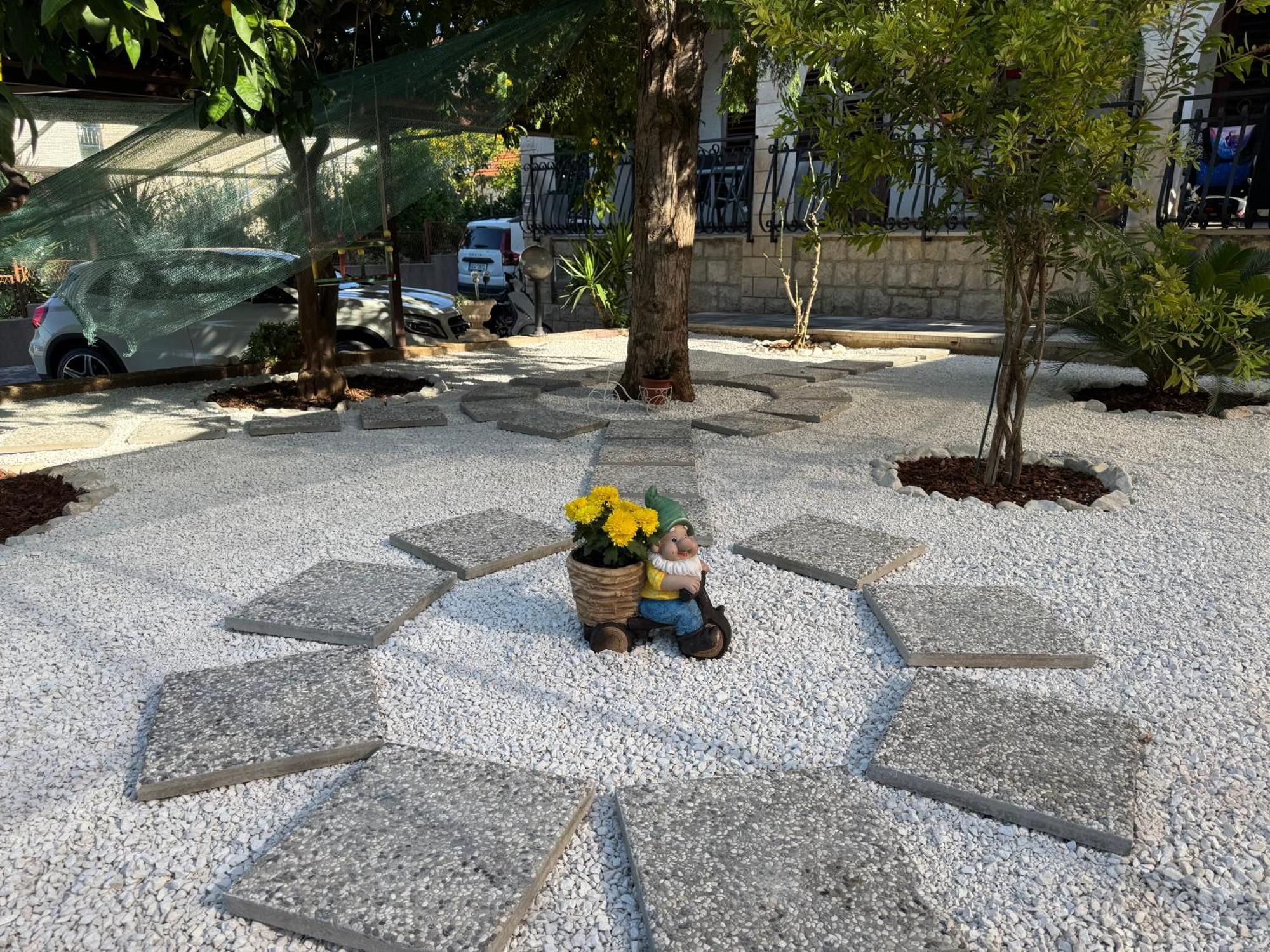 Apartments Villa Mirella 20 M From The Sea - Free Parking Trogir Exterior photo